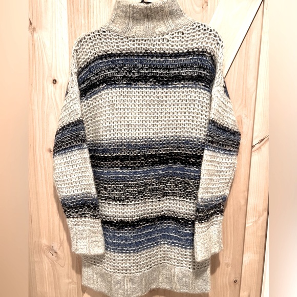 BCBGMaxAzria Cerulean Striped Mohair Tunic - Picture 10 of 16